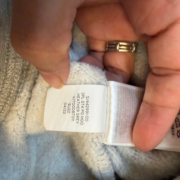 GAP x Stranger Things Light Gray Pullover Sweatshirt size XS - Picture 7 of 7